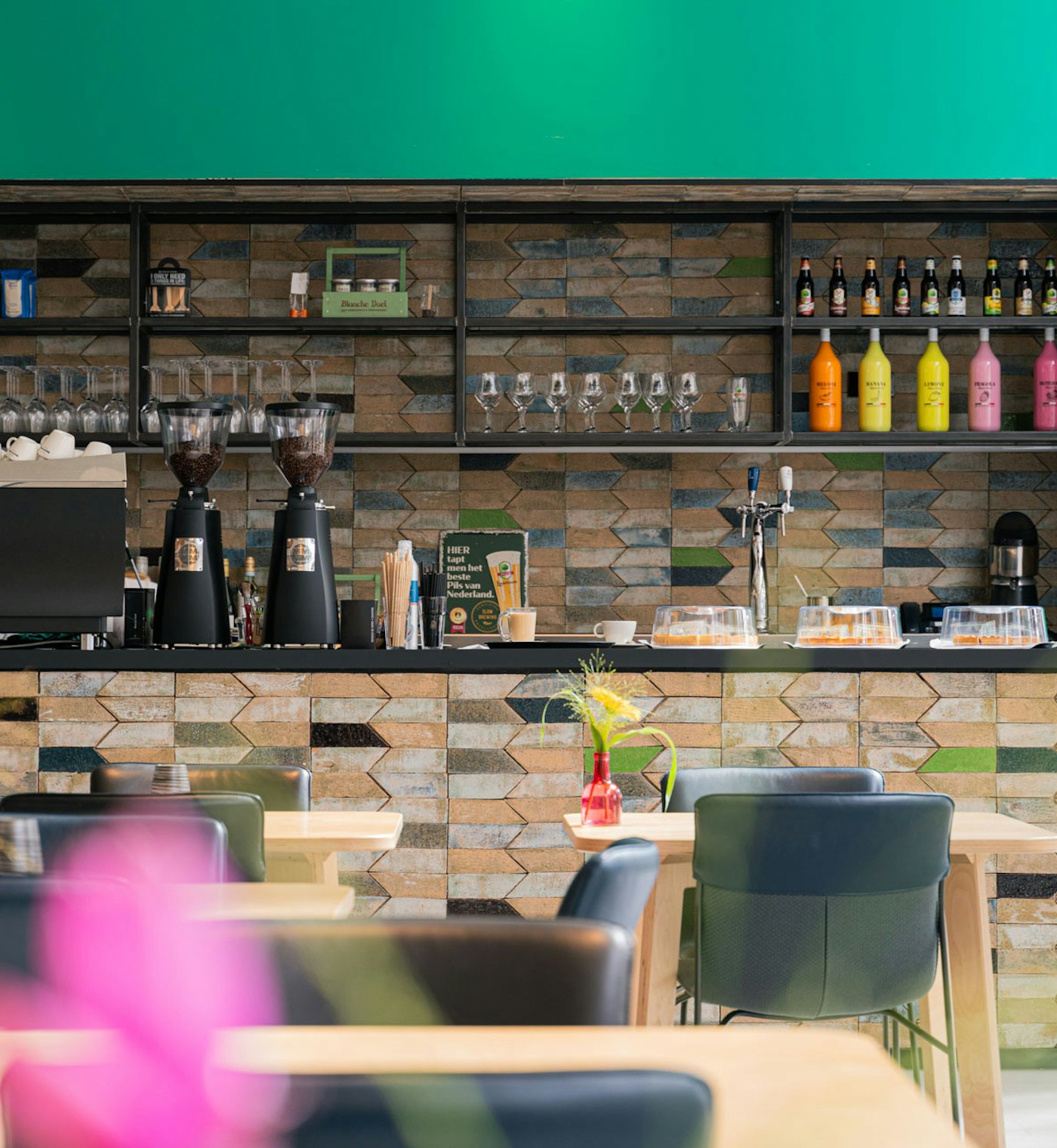 Sparkling Concepts Reina 1