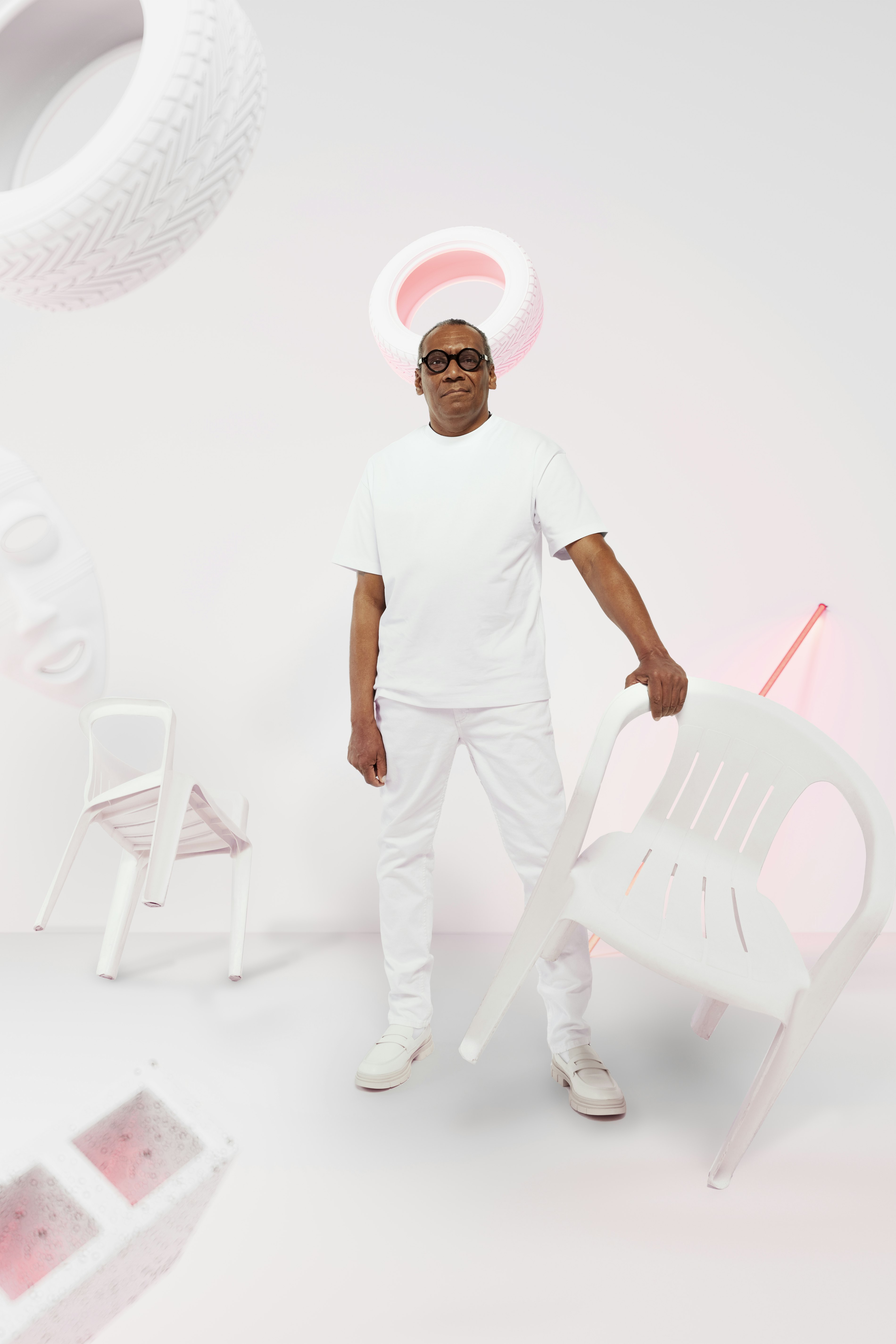 Tirzo Martha Intensive Care Fotografie Laura Knipsael 3 D editing Luidspreker